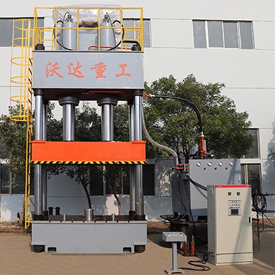800噸三梁四(si)柱液壓機(ji)_800噸液壓機(ji)