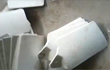 315噸風機(ji)扇葉成型(xíng)一次壓3片(piàn)