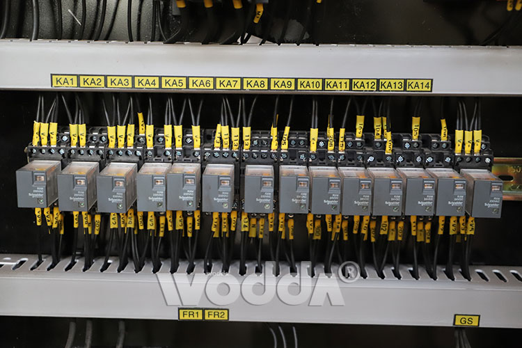 315t三梁四柱液壓機 315t三梁四柱液壓機