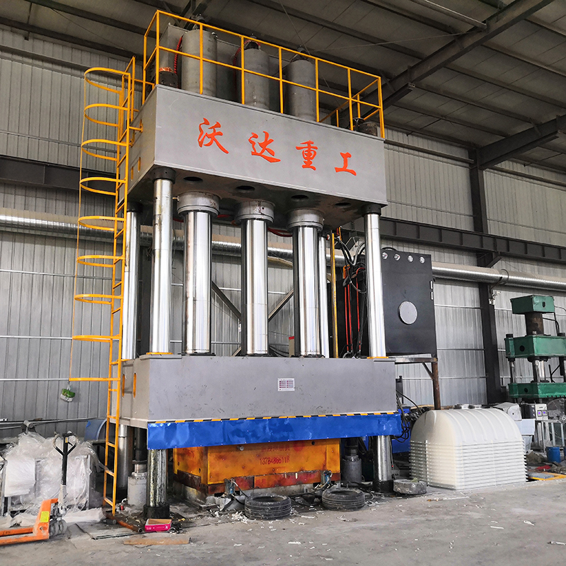 2000噸模壓玻璃(lí)鋼化糞池液(yè)壓機視頻