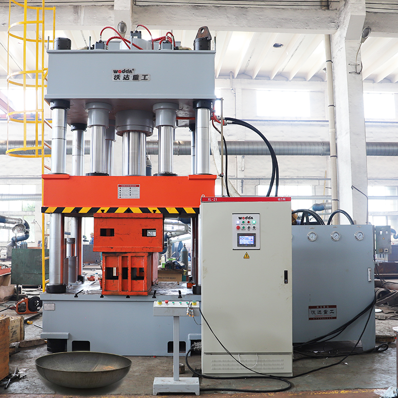 700噸四柱液壓機 700噸四柱液壓機