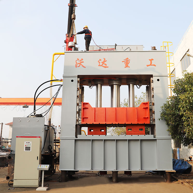 800噸框架式(shi)液壓機