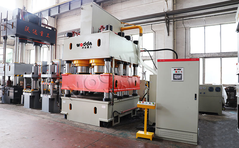 防盜門門面壓花機