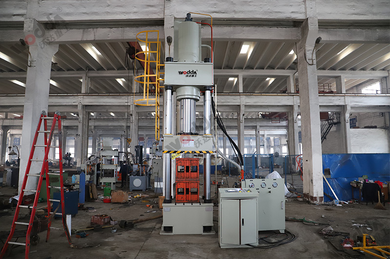 山東耐火材料液壓機廠家(耐火磚、石墨匣缽、坩埚) 山東耐火材料液壓機廠家(耐火磚、石墨匣缽、坩埚)