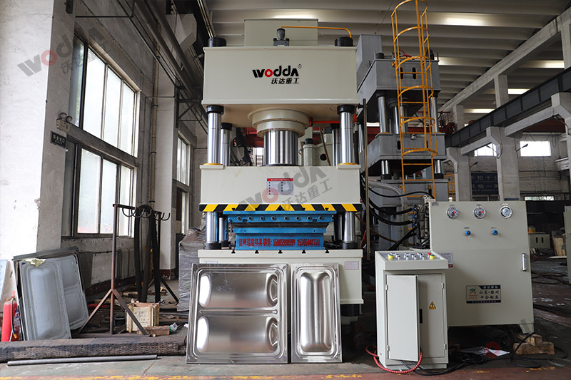 不鏽鋼水箱闆成型液壓機 不鏽鋼水箱闆成型液壓機