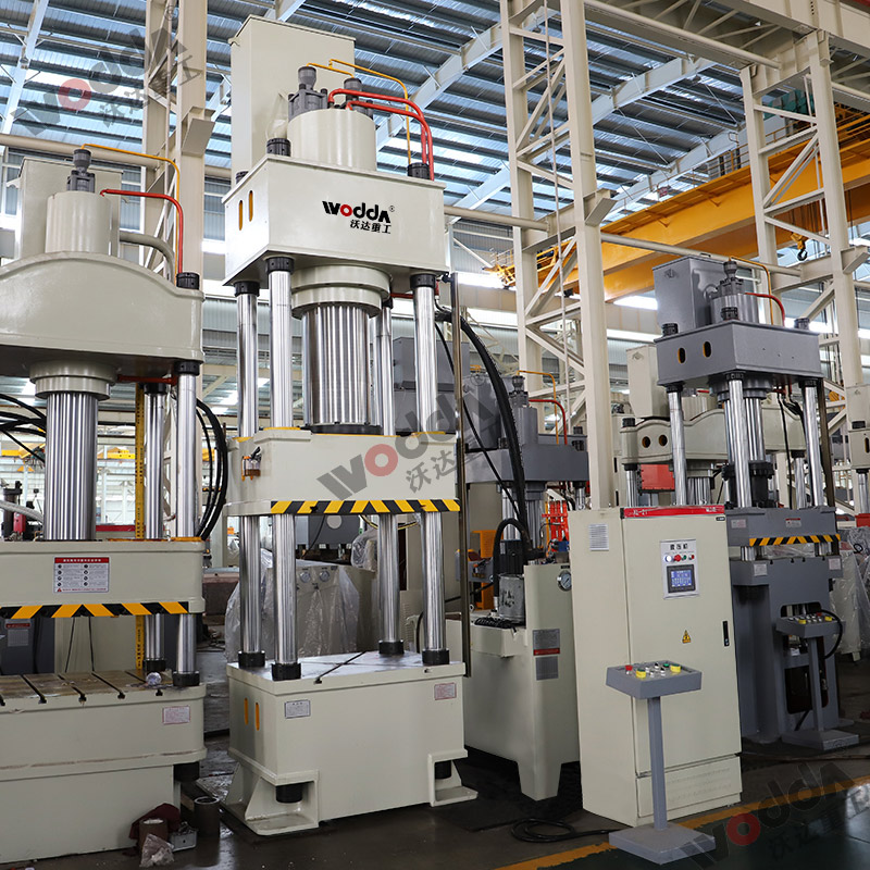 400噸三梁四柱液壓機 400噸三梁四柱液壓機