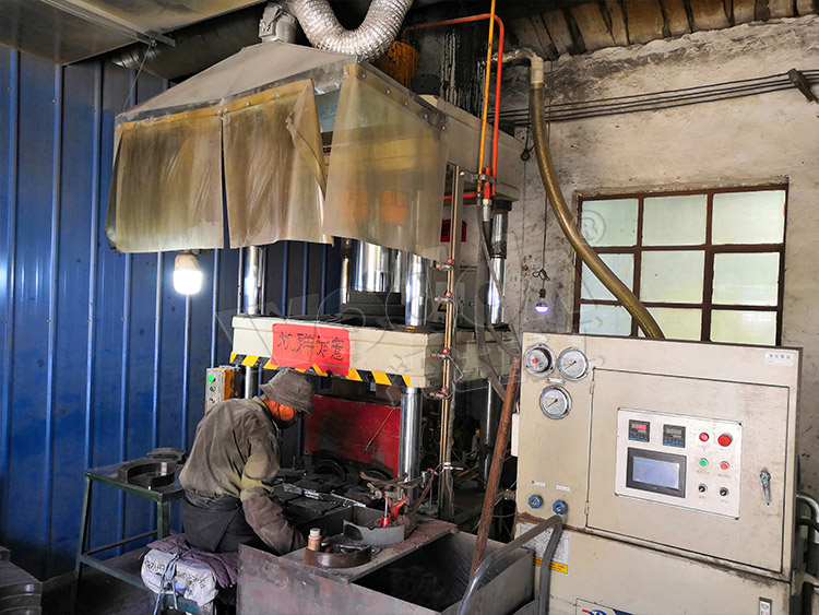 熱壓成型315噸刹車片液壓機 熱壓成型315噸刹車片液壓機