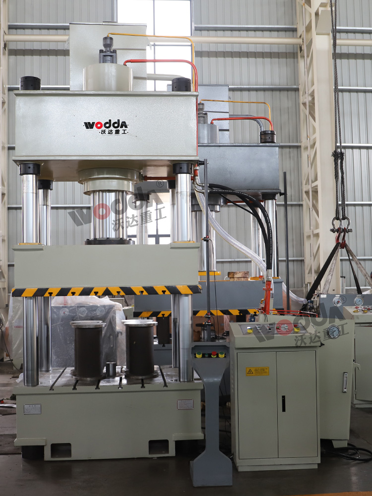 國标315噸液壓機(焊接件) 國标315噸液壓機(焊接件)