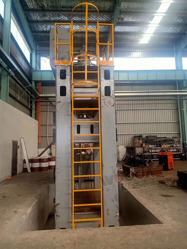 800噸框架式液壓機現場調試 800噸框架式液壓機現場調試