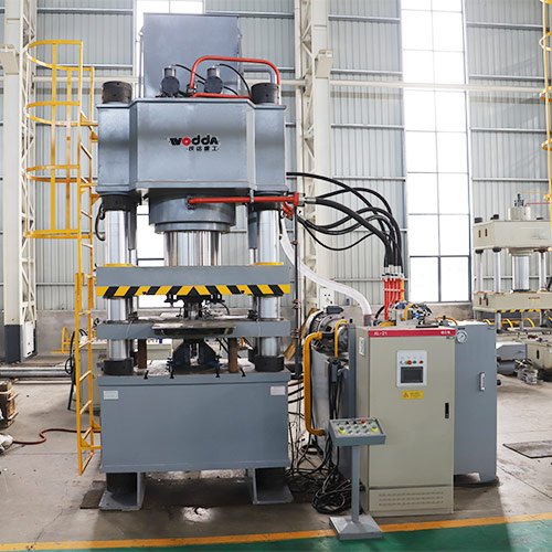 鐵矽(xi)鋁磁芯粉末成(cheng)型液壓機_800噸四(si)柱液壓機